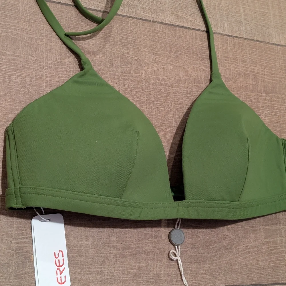 Eres stylish green
